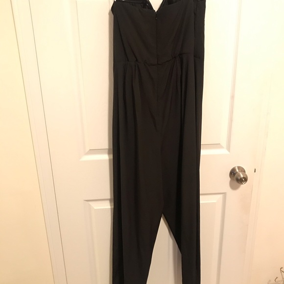 Sleeveless pantsuit - Picture 4 of 5